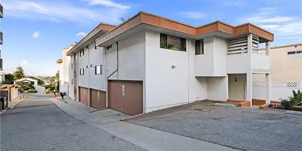 665 W 24th