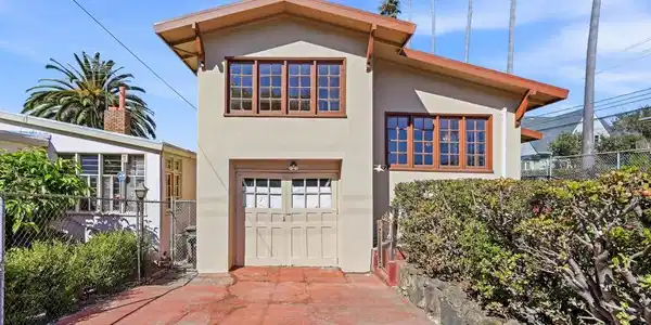 2401 9Th Ave