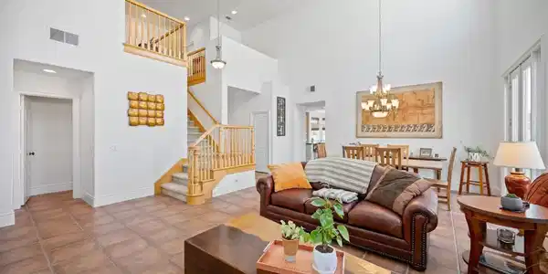 3243 Avenida Aragon