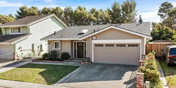 36055 Easterday Way