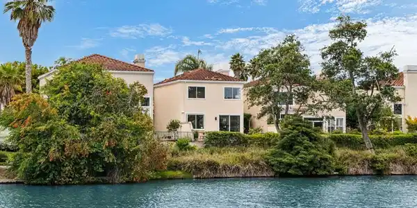 119 Diapian Bay