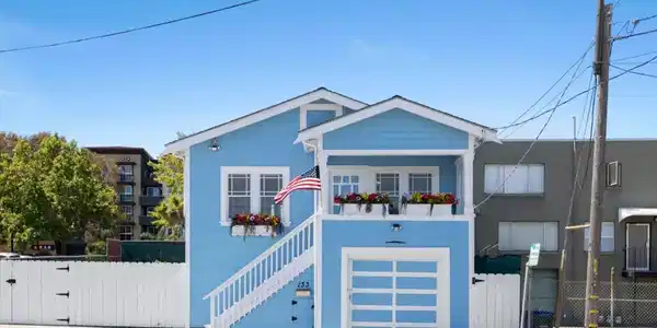 133 Serra Avenue