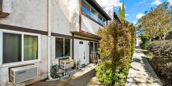 338 S Miraleste