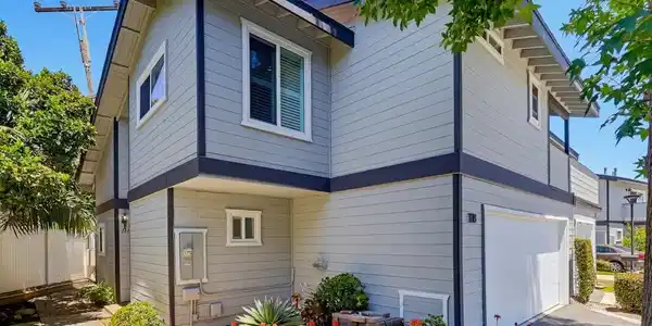 1118 Sandi Lane