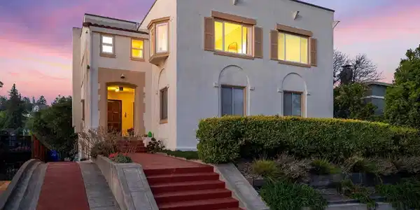 1222 Hollywood Ave