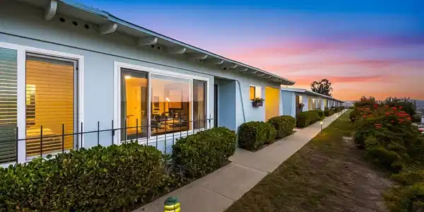 3839 Vista Campana S