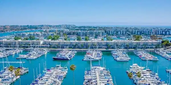 4314 Marina City