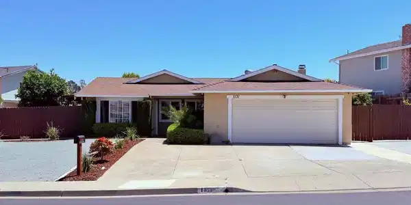 1131 Langlie Ct