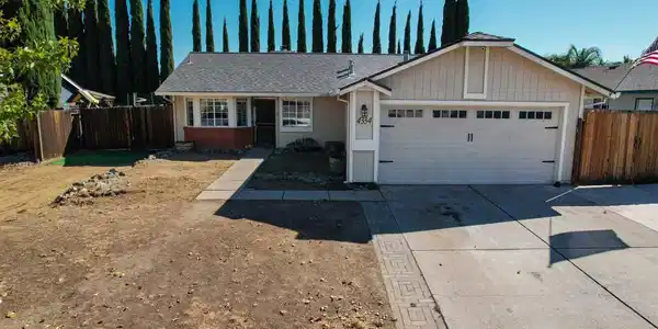 4334 Redwood Dr