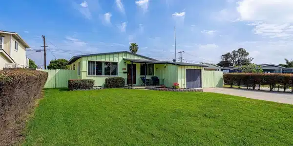 376 Bonito Avenue