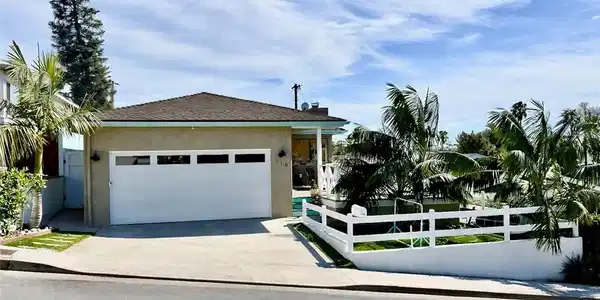 116 Avenida Lucia