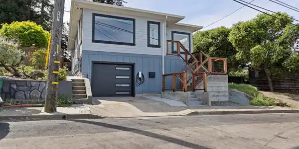 6808 Del Monte Ave
