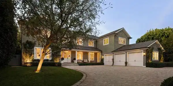 1319 Amalfi Drive