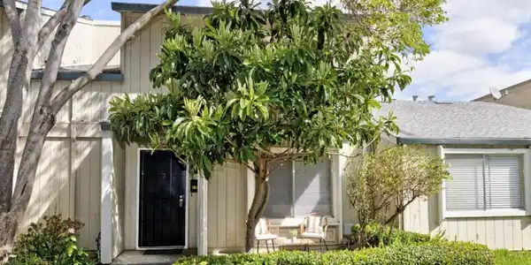 4210 Comet Circle
