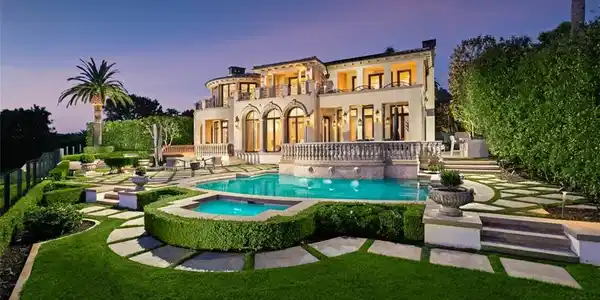 22 Pelican Crest Drive