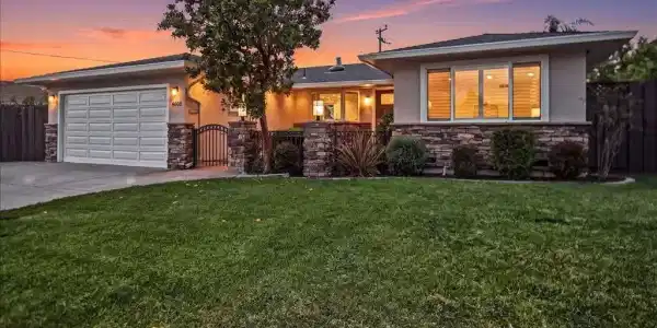 4685 Victoria Park Ct