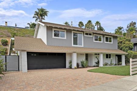 24235 Via Aquara Ave