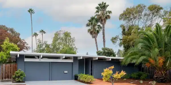 782 Holly Oak Drive