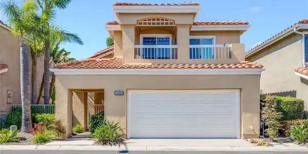 24961 Beachwalk Way