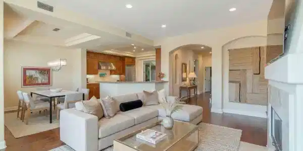 23963 De Ville Way