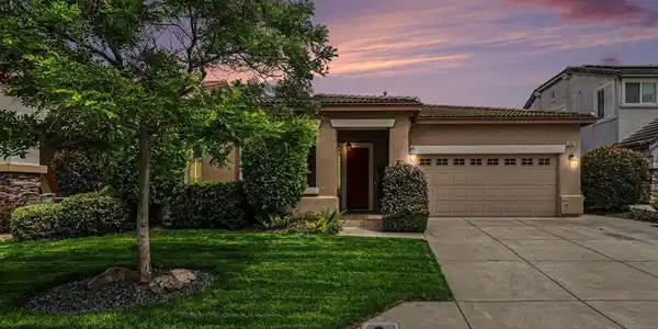 1112 Donatello Way