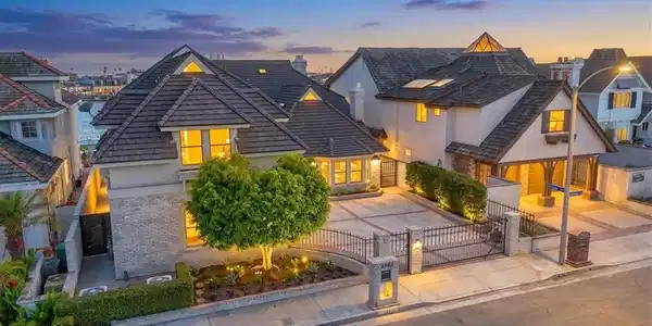 3342 Venture Drive