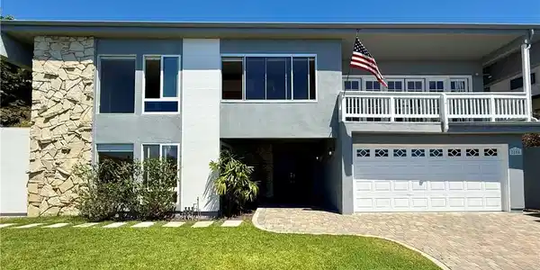 2858 Bernard Court