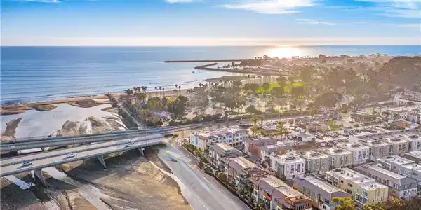 1309 Doheny Way