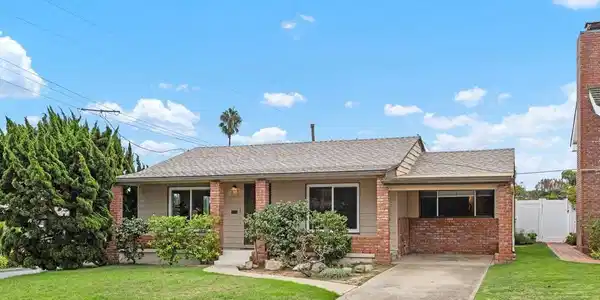4303 Del Mar Avenue