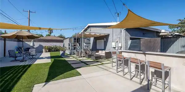 2905 Magnolia Avenue