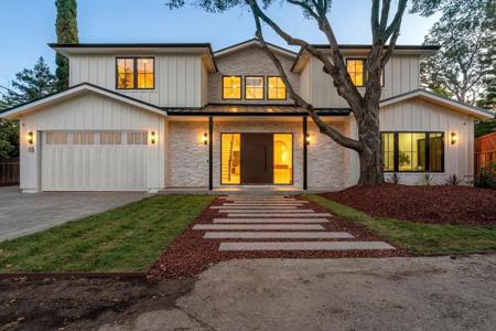 15 San Juan Avenue
