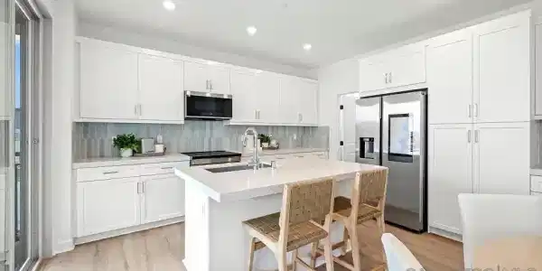 379 Honeysuckle