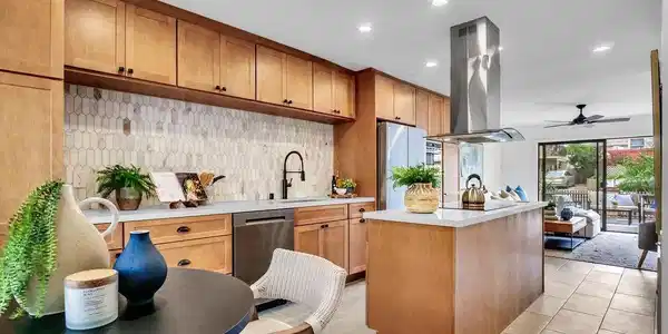 1225 Pacific Beach Dr.