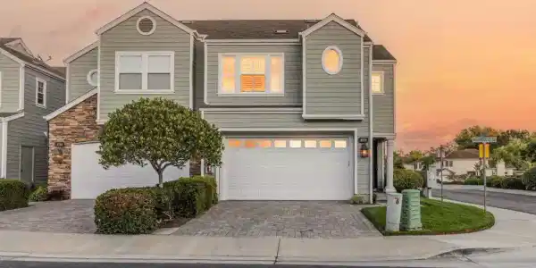 4777 Beachwood Ct