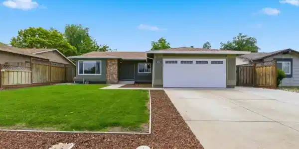 4541 Oak Forest Avenue