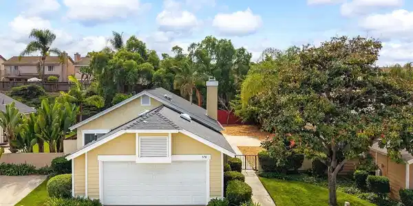 578 NANTUCKET DR.