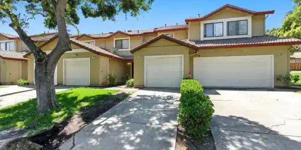 128 Peppermill Ln