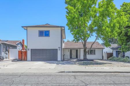 2705 Barcelona Circle