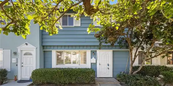 19843 Berkshire Lane