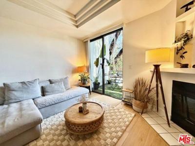 2500 Abbot Kinney Boulevard