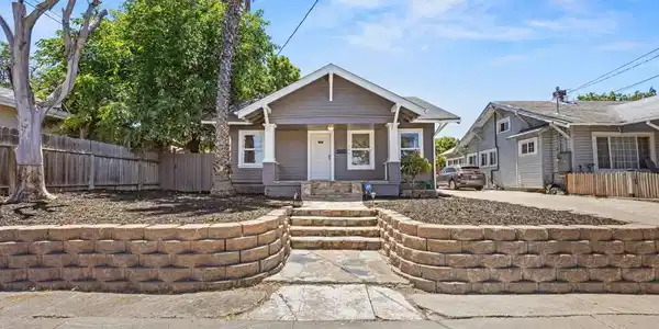 149 W 11Th St