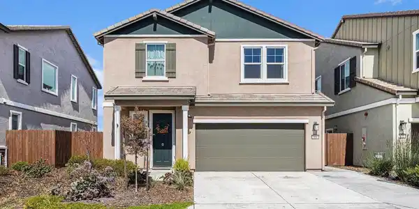868 Diamante Way
