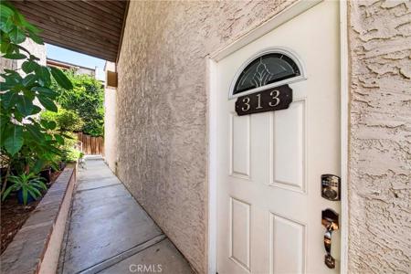 352 S Miraleste