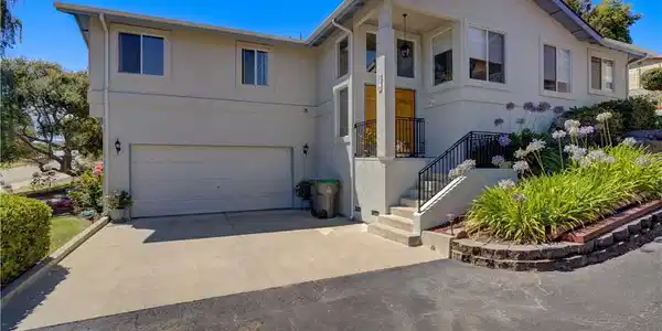 696 Paseo Street