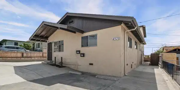 4521 G St