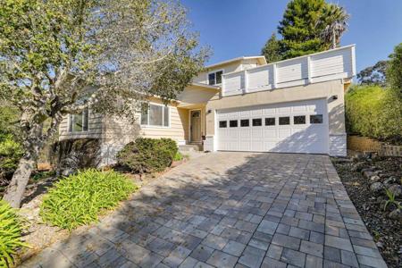 836 Seacliff Drive