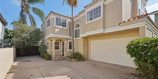 2421 Clark Lane