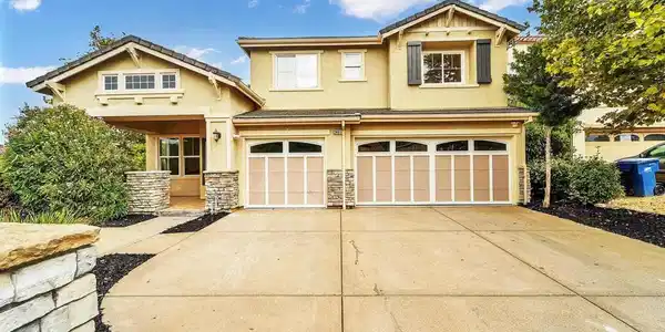 2401 Silveria Way