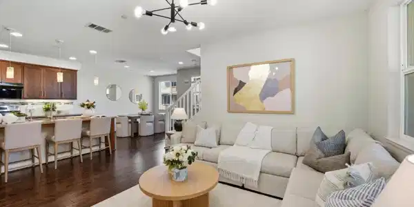 180 Currlin Circle