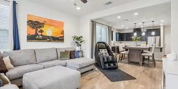 19307 Stonehenge Lane
